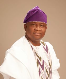 SENATOR ADEOLA YAYI REGISTERS 4000 JAMB CANDIDATES 