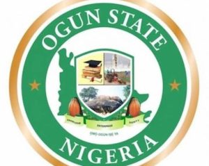 Stop work: Ogun orders Contractor to stop work on Paddy Arikawe road. Warns all Contractor to follow Specifications.